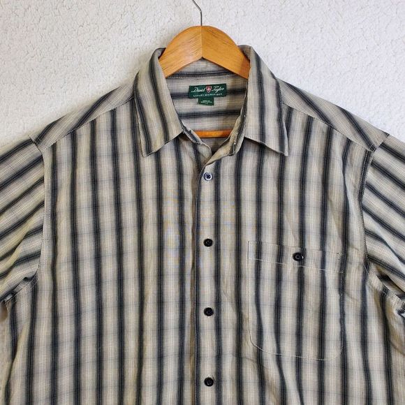 David Taylor Other - David Taylor Short Sleeve Shirt Adult Men Large Button Up Luxury Microfiber